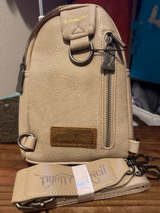 Trinity Ranch Embossed Floral Crossbody - Picture 3 of 3